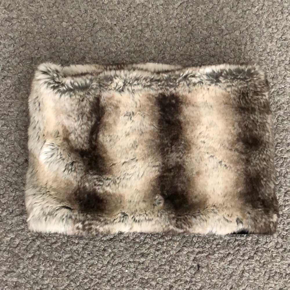 A Faux Fir Infinity Scarf